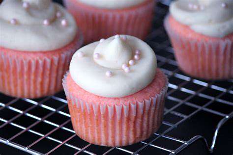 BakingPerfection:TipsforEvenlyCookedCupcakes