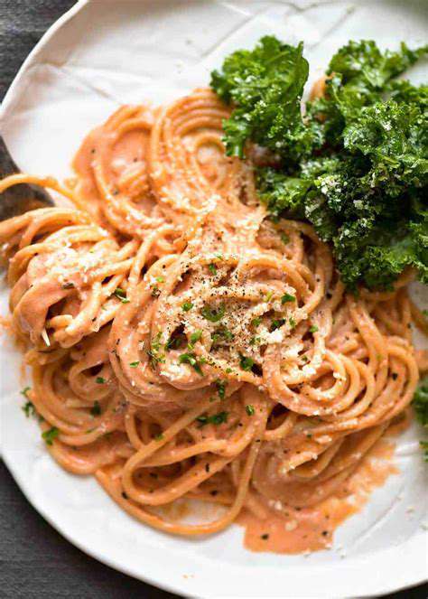 ComfortingCreamyTomatoPasta