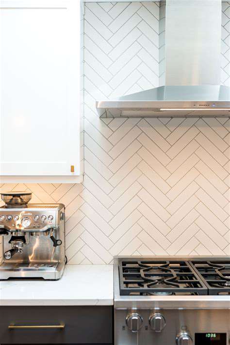 ChoosingtheRightMaterial:AGuidetoKitchenBacksplashOptions